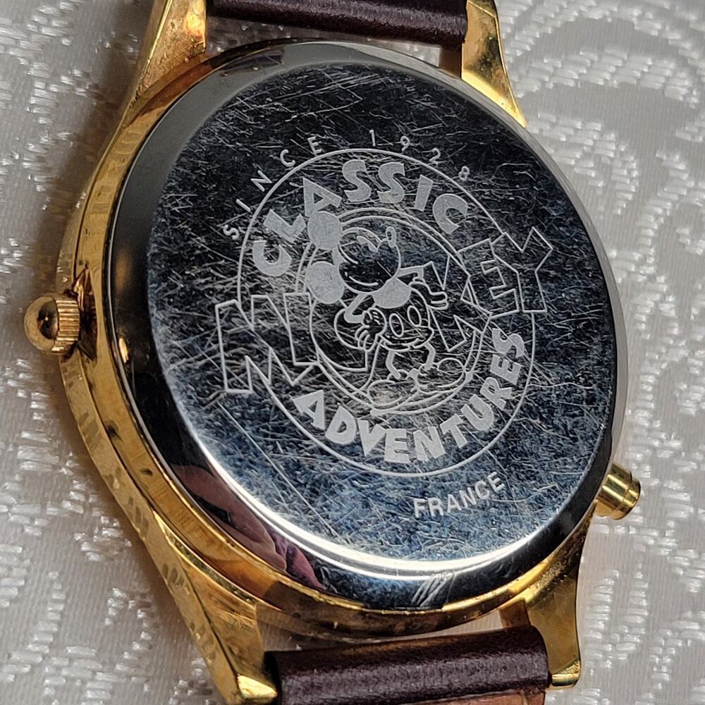 VTG Disney leather watch Fossil Mickey Mouse Classic Adventures Lonesome Ghost - Picture 2 of 6